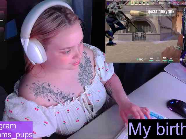 AlinaAdams webcam