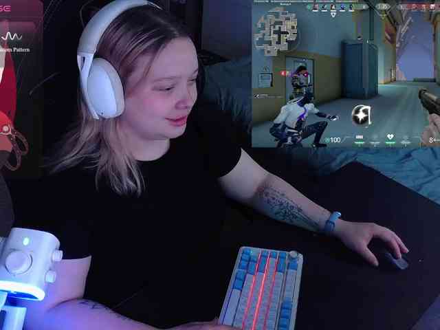 AlinaAdams webcam