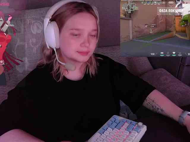 AlinaAdams webcam