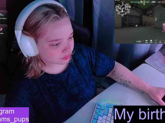 AlinaAdams webcam