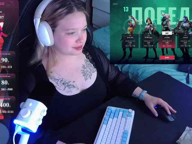 AlinaAdams webcam