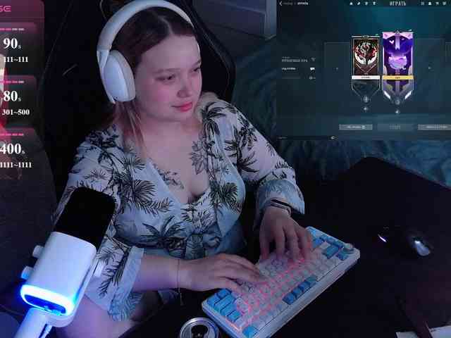AlinaAdams webcam