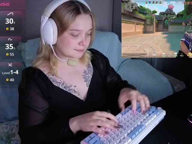 AlinaAdams webcam