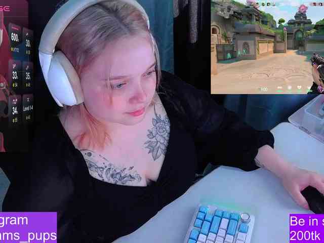 AlinaAdams webcam