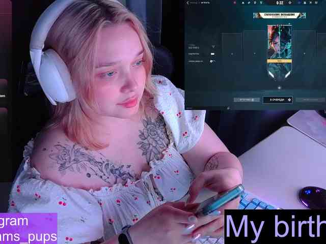 AlinaAdams webcam