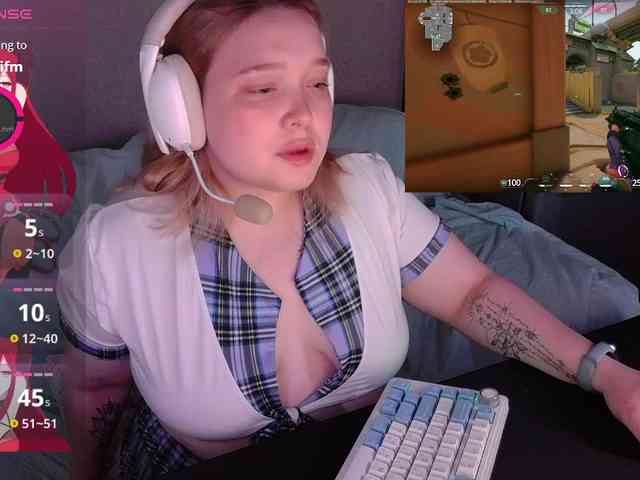 AlinaAdams webcam