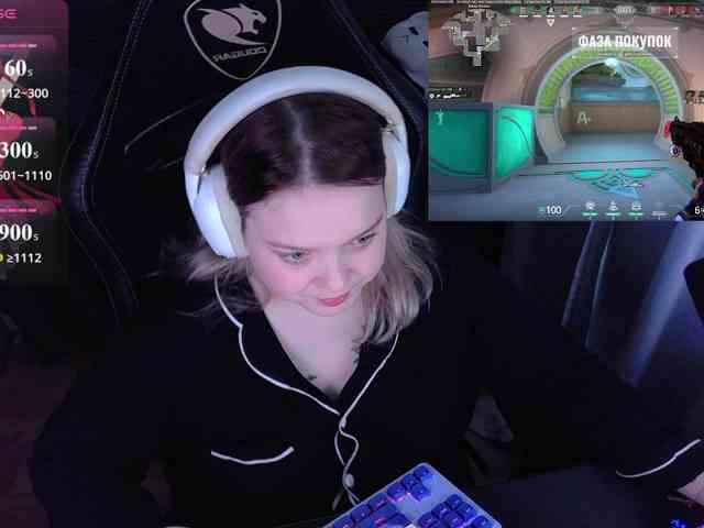 AlinaAdams AlinaAdams