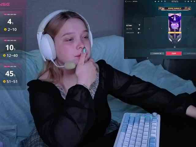 AlinaAdams webcam