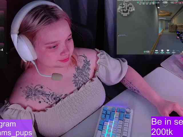 AlinaAdams webcam