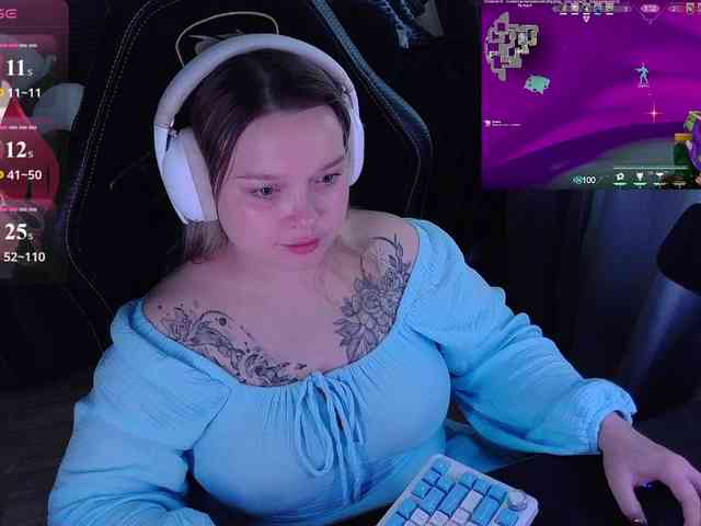 AlinaAdams webcam