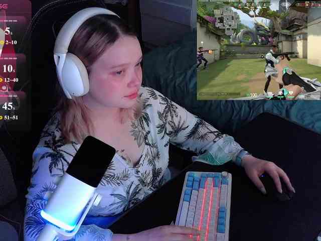 AlinaAdams webcam