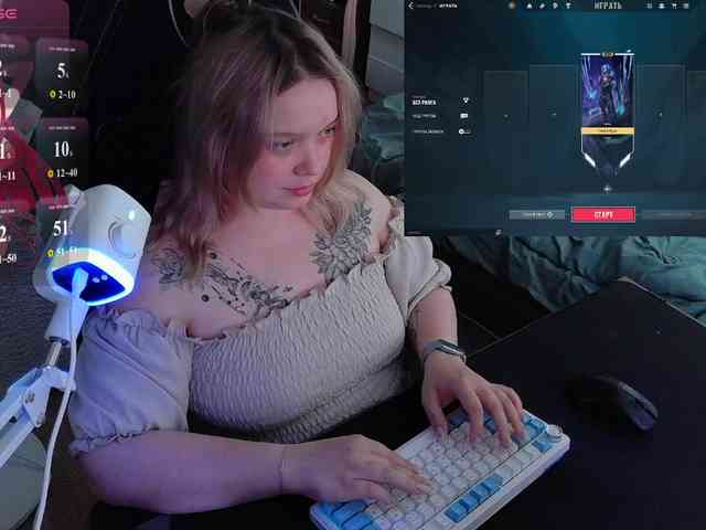 AlinaAdams webcam