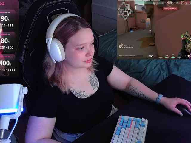 AlinaAdams webcam