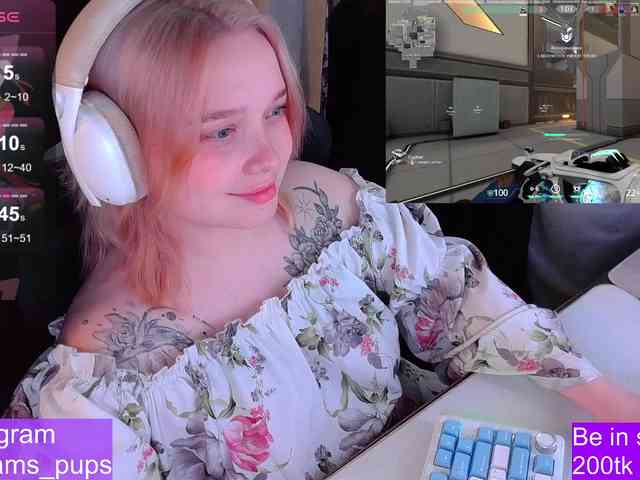 AlinaAdams webcam