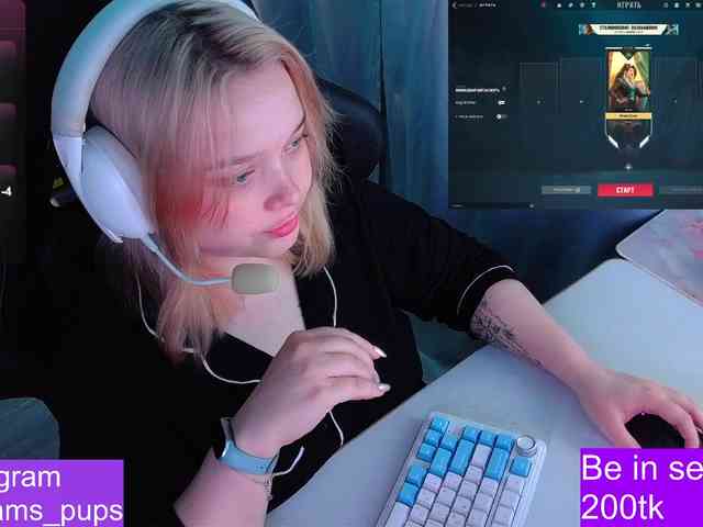 AlinaAdams webcam