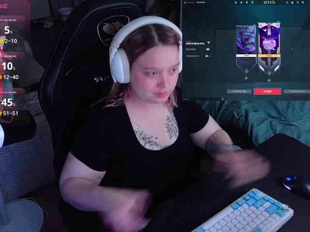 AlinaAdams webcam