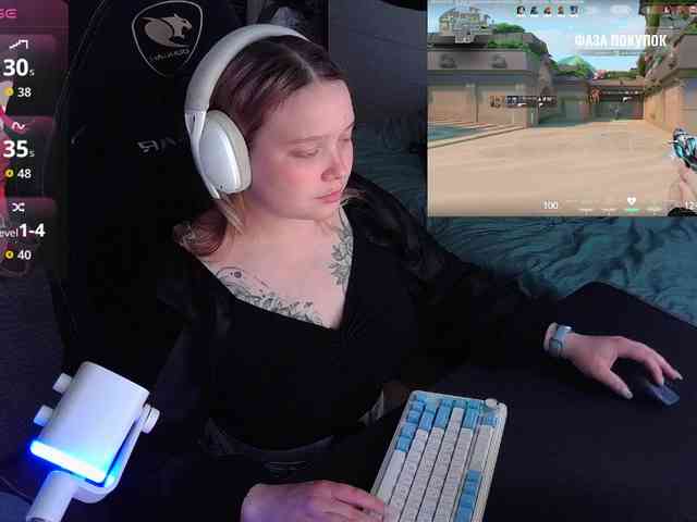 AlinaAdams webcam