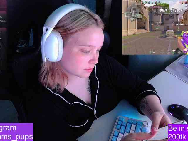 AlinaAdams webcam