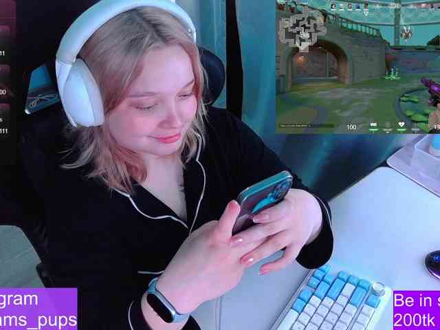 AlinaAdams webcam