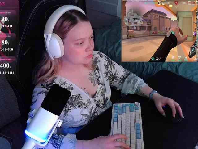 AlinaAdams webcam