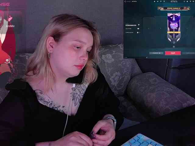 AlinaAdams webcam