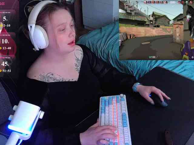 AlinaAdams webcam