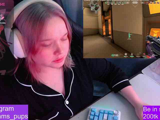 AlinaAdams webcam
