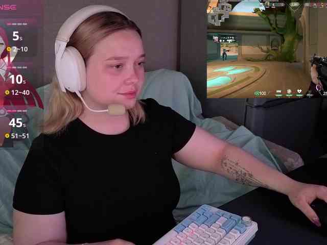 AlinaAdams webcam