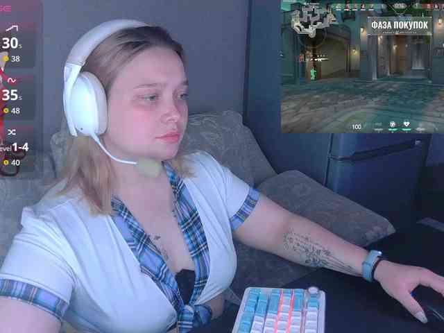 AlinaAdams webcam