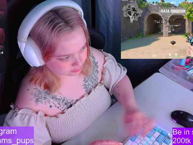 AlinaAdams webcam