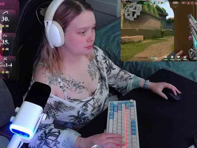 AlinaAdams webcam