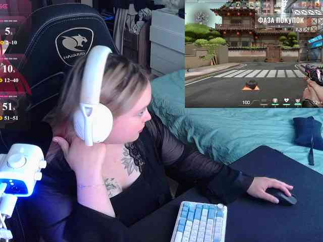 AlinaAdams webcam