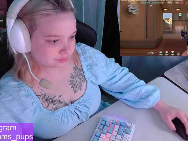 AlinaAdams webcam