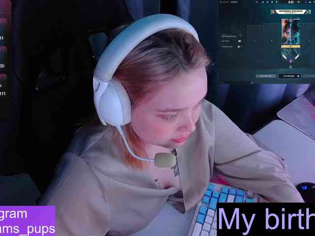 AlinaAdams webcam