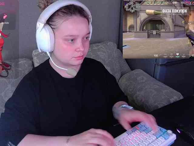 AlinaAdams webcam