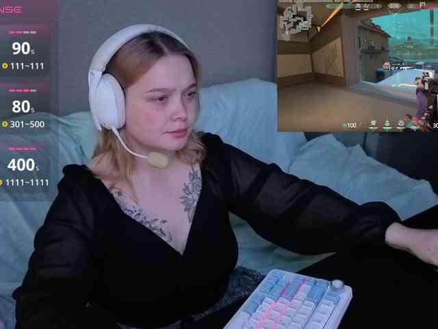AlinaAdams webcam