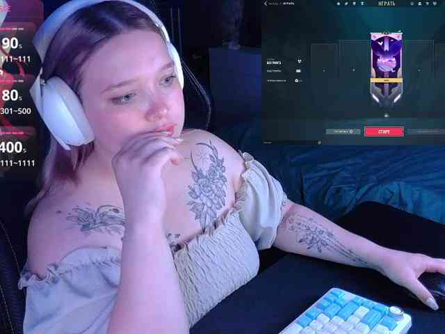 AlinaAdams webcam