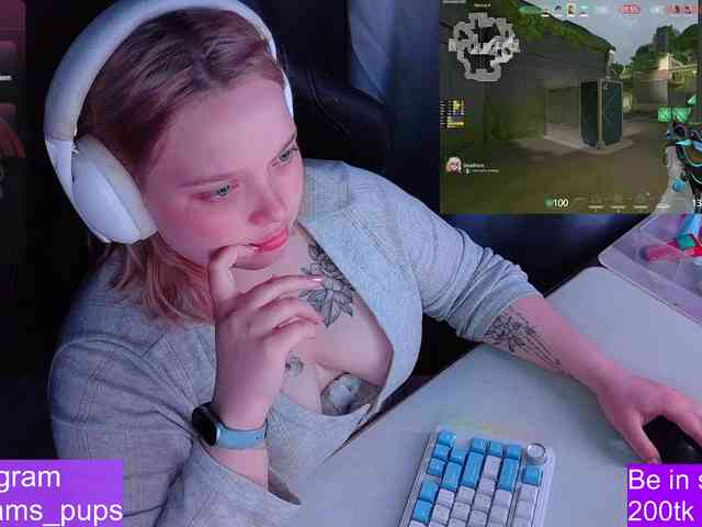 AlinaAdams webcam