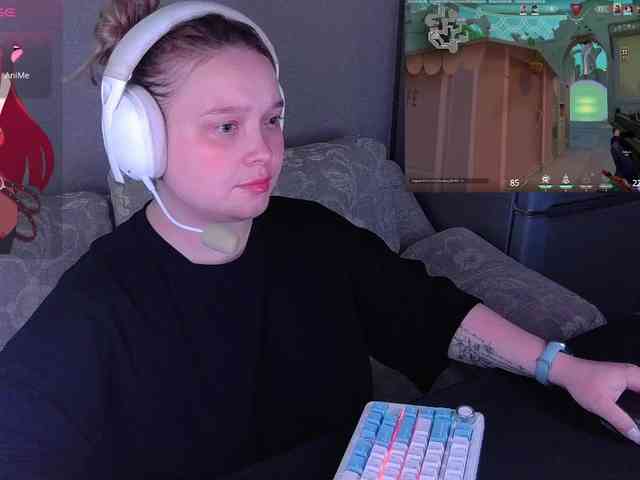 AlinaAdams webcam