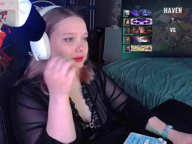 AlinaAdams webcam