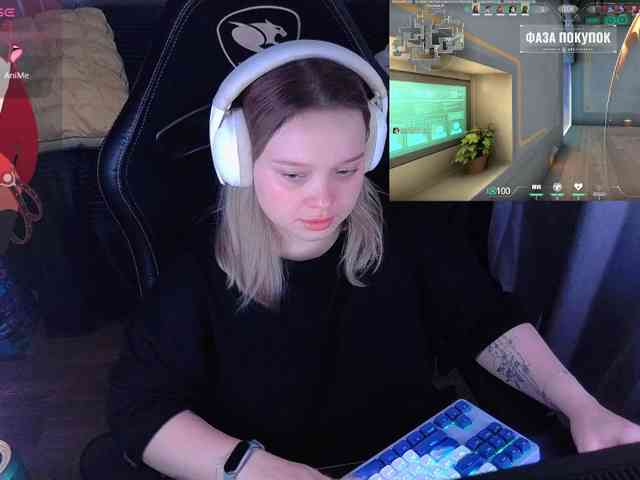 AlinaAdams webcam