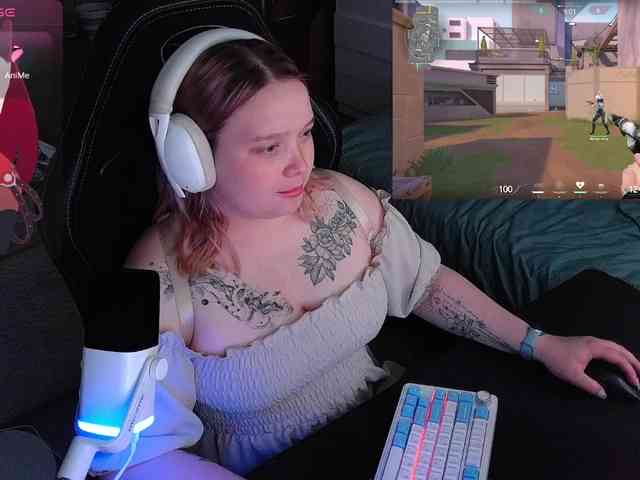 AlinaAdams webcam