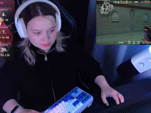 AlinaAdams webcam