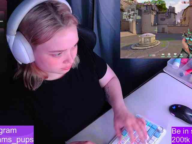 AlinaAdams webcam