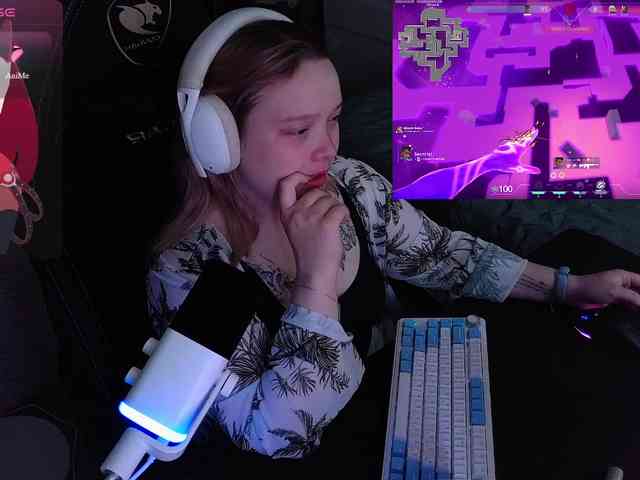 AlinaAdams webcam