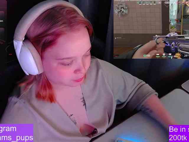 AlinaAdams webcam