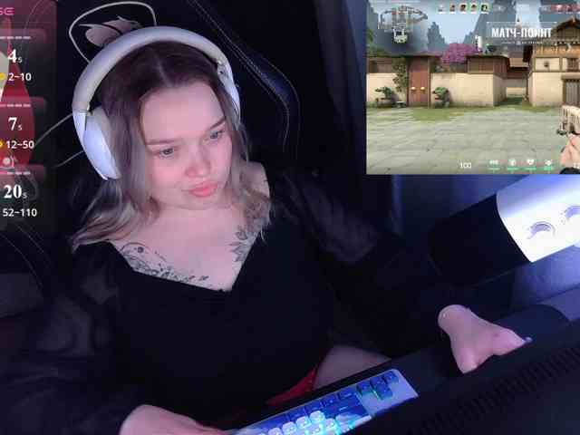 AlinaAdams webcam