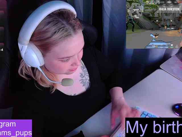 AlinaAdams webcam
