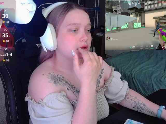 AlinaAdams webcam