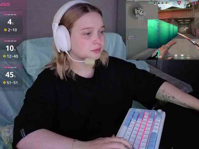AlinaAdams webcam
